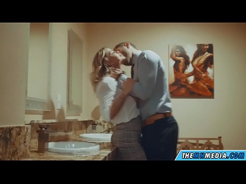 ❤️ Lè yon blond bèl sedui ou nan yon twalèt piblik Videyo fout nan nou % ht.bookland.top% ️❤
